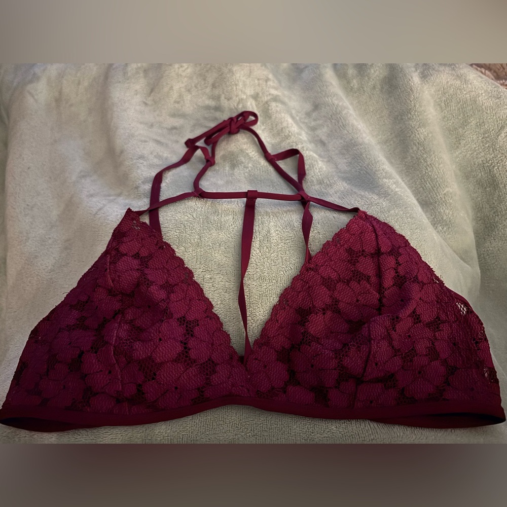 Ilusion Strappy Burgundy Lace Bralette small